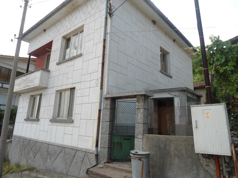 Продава ЕТАЖ ОТ КЪЩА, област Пловдив, гр. Асеновград • 44300 € • 41426288 1 — Holmes.bg Продава ЕТАЖ ОТ КЪЩА, област Пловдив, гр. Асеновград • 44300 € • 41426288 1