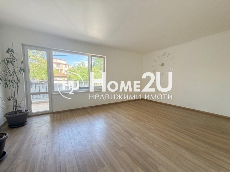 Продава 4-СТАЕН, област Варна, с. Езерово • 166000 € / 324667.78 лв. • 38368592 1 — Holmes.bg Продава 4-СТАЕН, област Варна, с. Езерово • 166000 € / 324667.78 лв. • 38368592 1