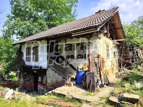 Продава Къща, с. Харачерите