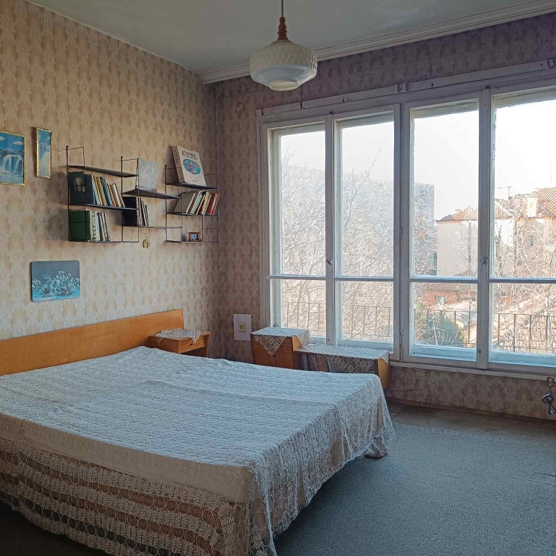 Продава МНОГОСТАЕН, област Бургас, гр. Карнобат • 95000 € / 185803.85 лв. • 68899774 1 — Holmes.bg Продава МНОГОСТАЕН, област Бургас, гр. Карнобат • 95000 € / 185803.85 лв. • 68899774 1