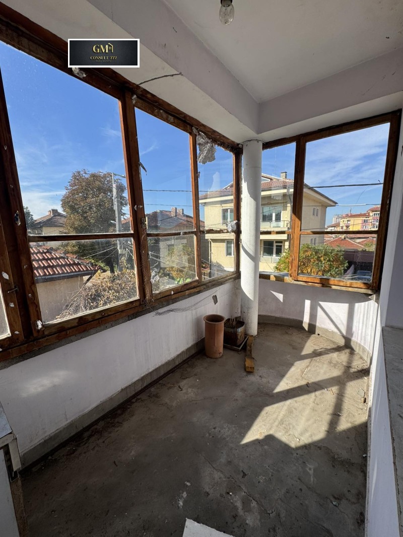 Продава ЕТАЖ ОТ КЪЩА, град Плевен, Широк център • 105000 € / 205362.15 лв. • 21732104 1 — Holmes.bg Продава ЕТАЖ ОТ КЪЩА, град Плевен, Широк център • 105000 € / 205362.15 лв. • 21732104 1