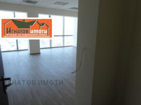 Продажба на офиси в град Пазарджик - изображение 19 