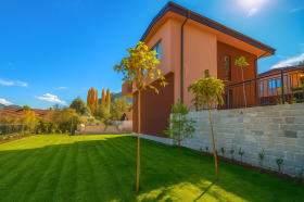 КЪЩА, 794 m2 - Holmes.bg КЪЩА, 794 m2