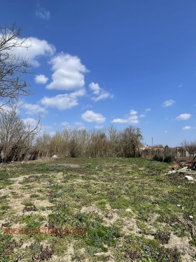 Обява Продава КЪЩА,с. Змеево, област Добрич>