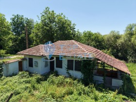 Продава Къща, с. Сушица