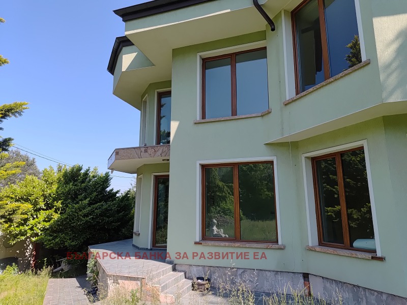 Продава КЪЩА, град София, м-т Гърдова глава • 1015835 € • 74024150 1 — Holmes.bg Продава КЪЩА, град София, м-т Гърдова глава • 1015835 € • 74024150 1