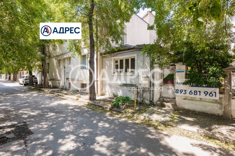 Продава КЪЩА, град Варна, Център • 130000 € / 254257.90 лв. • 44762595 1 — Holmes.bg Продава КЪЩА, град Варна, Център • 130000 € / 254257.90 лв. • 44762595 1