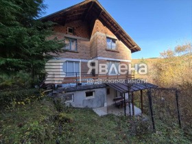 Продава Къща, с. Лесковдол