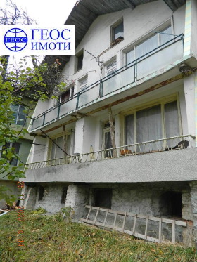 Продажба на етажи от къща в град Смолян - изображение 2 