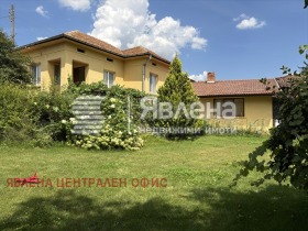 Продава Къща, с. Бенковски