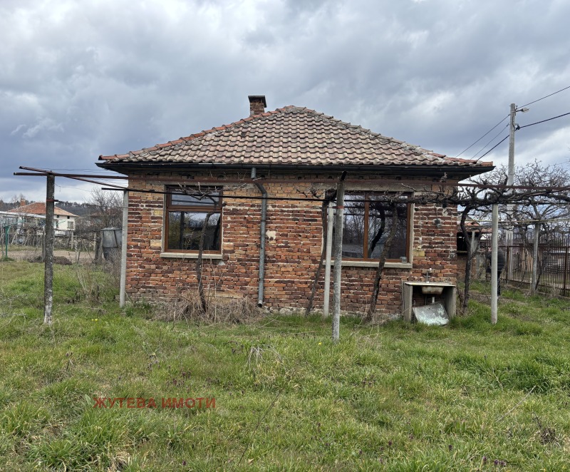 Продава КЪЩА, област Пловдив, с. Васил Левски • 57500 € / 112460.22 лв. • 93835987 1 — Holmes.bg Продава КЪЩА, област Пловдив, с. Васил Левски • 57500 € / 112460.22 лв. • 93835987 1