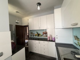 Обява Продава 3-СТАЕН,град Благоевград, Широк център>