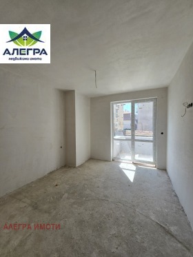 Обява Продава 2-СТАЕН,град Пазарджик, Център