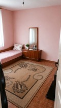 Продава КЪЩА, област Пловдив, с. Езерово • 44000 € / 86056.52 лв. • 24490903 3 — Holmes.bg Продава КЪЩА, област Пловдив, с. Езерово • 44000 € / 86056.52 лв. • 24490903 3