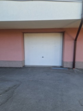 ГАРАЖ, ПАРКОМЯСТО, 24 m2 - Holmes.bg ГАРАЖ, ПАРКОМЯСТО, 24 m2