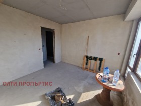 Продажба на имоти в Еленово 2, град Благоевград - изображение 15 