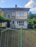 Продава ЕТАЖ ОТ КЪЩА, област Враца, гр. Мездра • 105000 € / 205362.15 лв. • 91548458 1 — Holmes.bg Продава ЕТАЖ ОТ КЪЩА, област Враца, гр. Мездра • 105000 € / 205362.15 лв. • 91548458 1