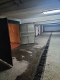 Продава ГАРАЖ, ПАРКОМЯСТО, град Кърджали, Център • 25000 € • 62162193 5 — Holmes.bg Продава ГАРАЖ, ПАРКОМЯСТО, град Кърджали, Център • 25000 € • 62162193 5