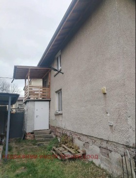 Обява Продава КЪЩА,град Перник, Ралица>