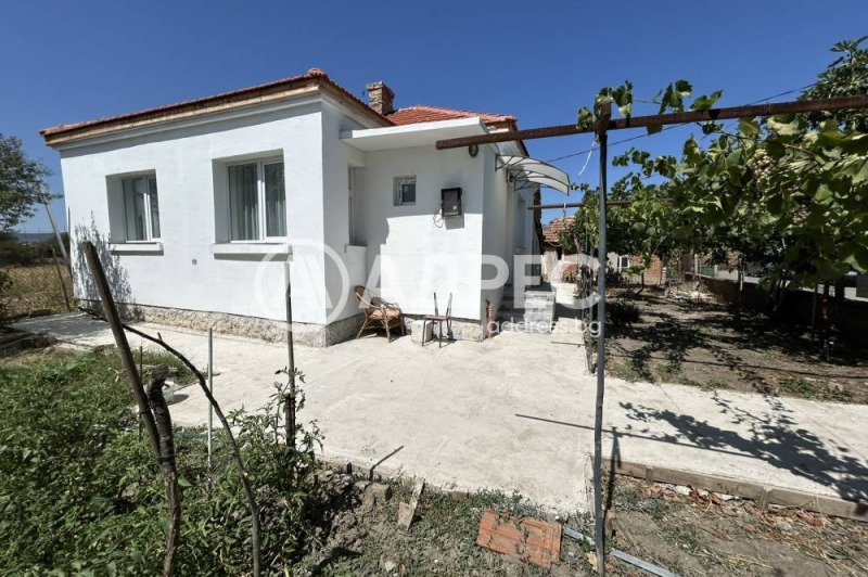 Продава КЪЩА, област Бургас, с. Оризаре • 127000 € • 33718688 1 — Holmes.bg Продава КЪЩА, област Бургас, с. Оризаре • 127000 € • 33718688 1