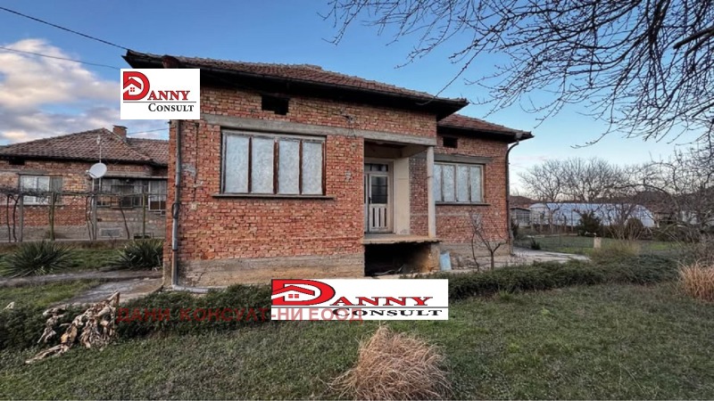 Продава КЪЩА, област Велико Търново, гр. Долна Оряховица • 105000 € / 205362.15 лв. • 40958129 1 — Holmes.bg Продава КЪЩА, област Велико Търново, гр. Долна Оряховица • 105000 € / 205362.15 лв. • 40958129 1