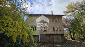 Обява Продава КЪЩА,град София, с. Мърчаево