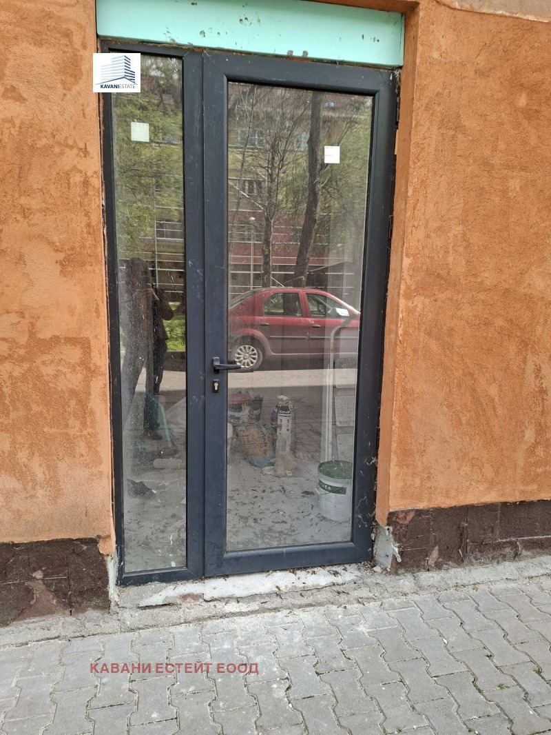 Продава МАГАЗИН, град София, Захарна фабрика • 69000 € / 134952.27 лв. • 85101503 1 — Holmes.bg Продава МАГАЗИН, град София, Захарна фабрика • 69000 € / 134952.27 лв. • 85101503 1