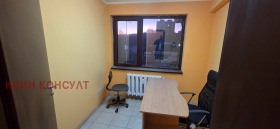 ОФИС, 9 m2 - Holmes.bg ОФИС, 9 m2