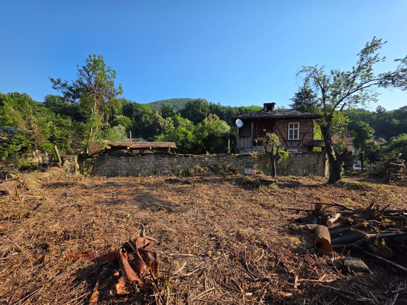 Продава ПАРЦЕЛ, област Ловеч, с. Калейца • 10900 € / 21318.55 лв. • 90578948 1 — Holmes.bg Продава ПАРЦЕЛ, област Ловеч, с. Калейца • 10900 € / 21318.55 лв. • 90578948 1