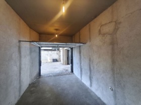 ГАРАЖ, ПАРКОМЯСТО, 20 m2 - Holmes.bg ГАРАЖ, ПАРКОМЯСТО, 20 m2