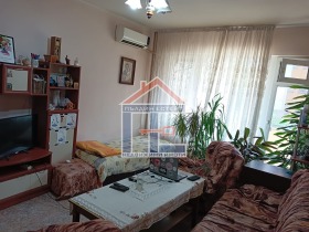 Продава 2-стаен град Пловдив Изгрев - [1] 