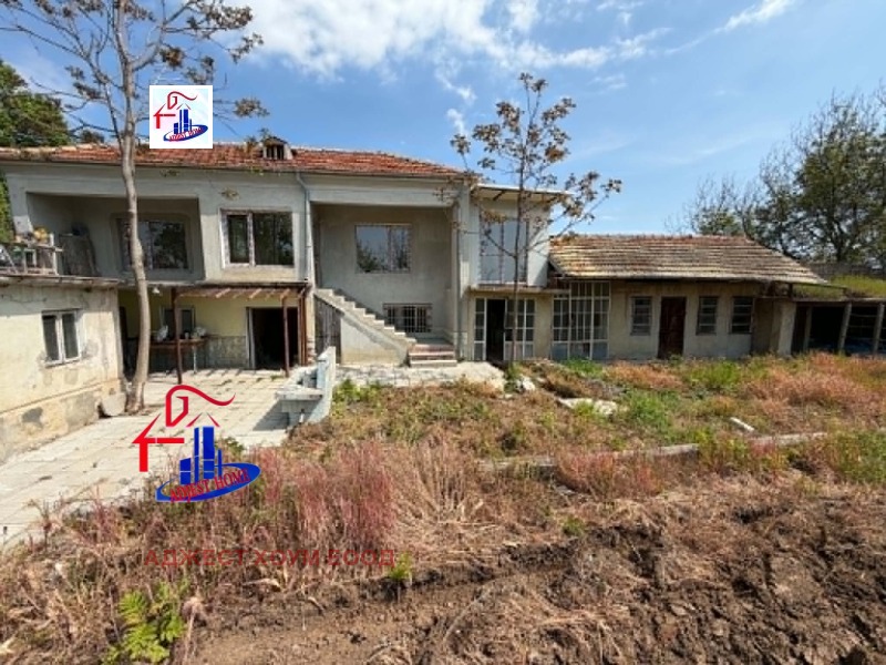 Продава КЪЩА, област Шумен, с. Салманово • 73000 € / 142775.59 лв. • 61211209 1 — Holmes.bg Продава КЪЩА, област Шумен, с. Салманово • 73000 € / 142775.59 лв. • 61211209 1
