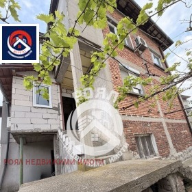 Продава Етаж от къща, град Пловдив