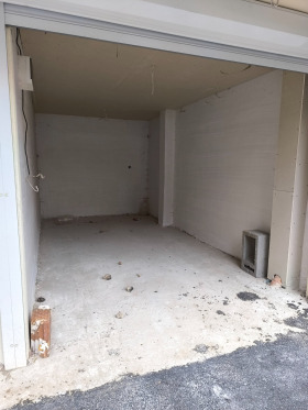 ГАРАЖ, ПАРКОМЯСТО, 17 m2 - Holmes.bg ГАРАЖ, ПАРКОМЯСТО, 17 m2