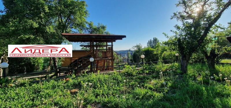 Продава КЪЩА, област Пловдив, с. Извор • 196900 € / 385102.93 лв. • 29434785 1 — Holmes.bg Продава КЪЩА, област Пловдив, с. Извор • 196900 € / 385102.93 лв. • 29434785 1