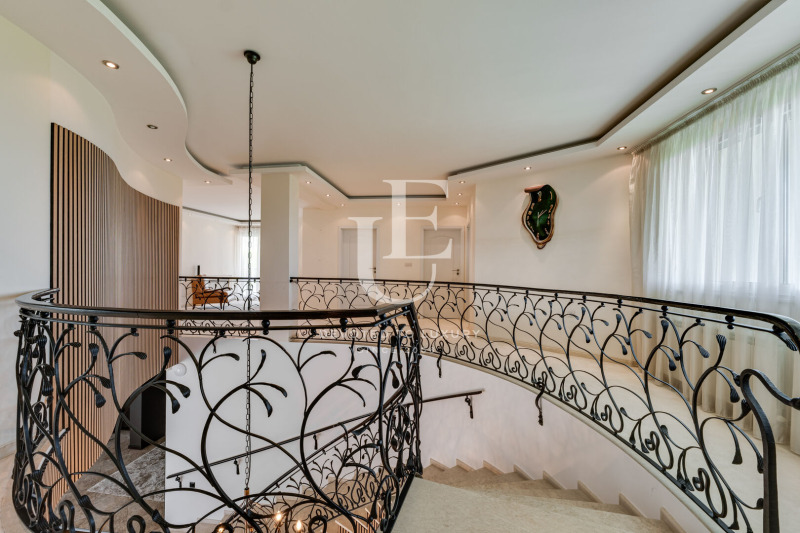 Продава КЪЩА, град София, Драгалевци • 2090000 € / 4087684.70 лв. • 23332421 1 — Holmes.bg Продава КЪЩА, град София, Драгалевци • 2090000 € / 4087684.70 лв. • 23332421 1