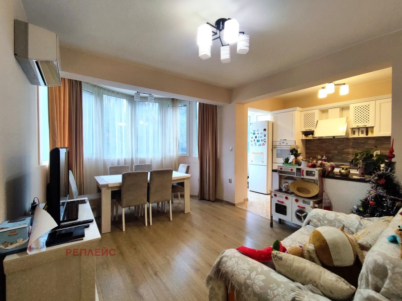 Продава 3-СТАЕН, град Варна, Цветен квартал • 300000 € / 586749.00 лв. • 51546559 1 — Holmes.bg Продава 3-СТАЕН, град Варна, Цветен квартал • 300000 € / 586749.00 лв. • 51546559 1