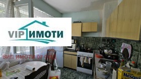 Обява Продава 3-СТАЕН,град Ловеч, Широк център
