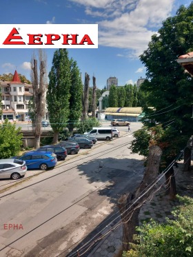 Обява Продава ЕТАЖ ОТ КЪЩА,град Хасково, Училищни