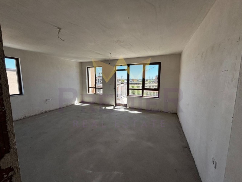 Продава 4-СТАЕН, град Пловдив, Остромила • 195000 € / 381386.85 лв. • 64410031 1 — Holmes.bg Продава 4-СТАЕН, град Пловдив, Остромила • 195000 € / 381386.85 лв. • 64410031 1