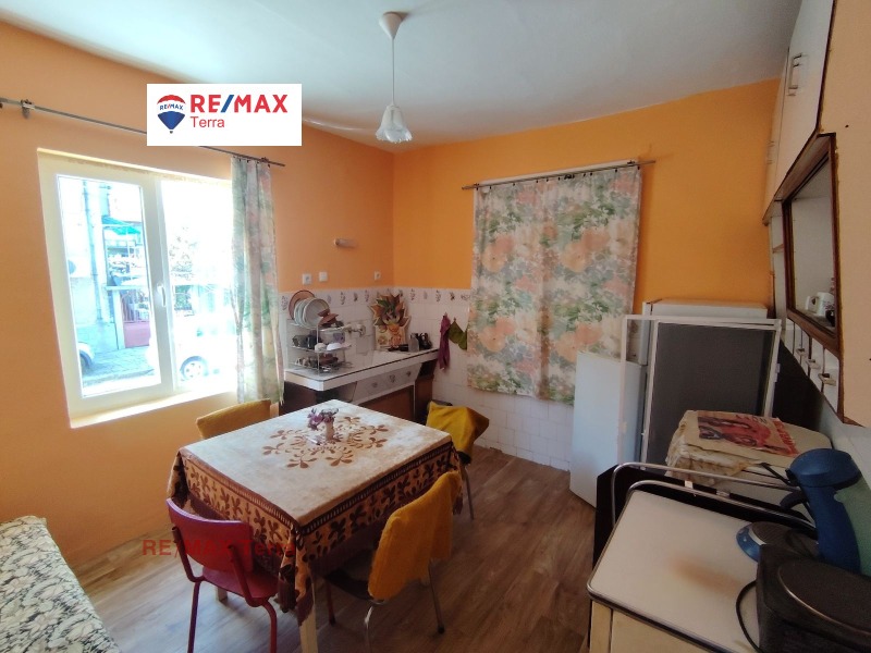 Продава ЕТАЖ ОТ КЪЩА, град Ловеч, Широк център • 75000 € • 32913149 1 — Holmes.bg Продава ЕТАЖ ОТ КЪЩА, град Ловеч, Широк център • 75000 € • 32913149 1