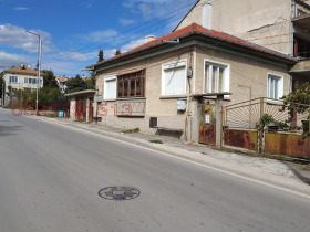 Обява Продава КЪЩА,гр. Попово, област Търговище