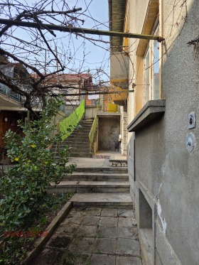 Обява Продава КЪЩА,гр. Троян, област Ловеч