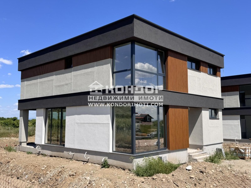 Продава КЪЩА, област Пловдив, с. Първенец • 349000 € / 682584.67 лв. • 43858897 1 — Holmes.bg Продава КЪЩА, област Пловдив, с. Първенец • 349000 € / 682584.67 лв. • 43858897 1