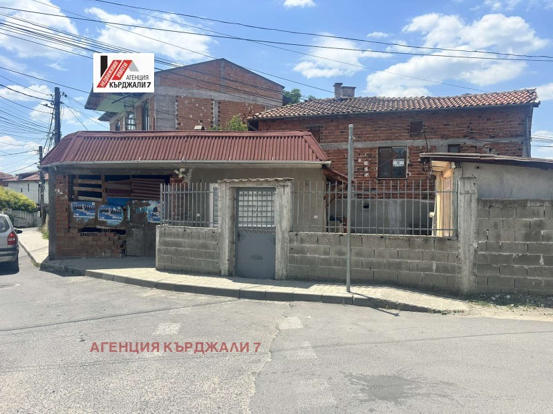 Продава КЪЩА, град Кърджали, Център • 69900 € / 136712.52 лв. • 67353797 1 — Holmes.bg Продава КЪЩА, град Кърджали, Център • 69900 € / 136712.52 лв. • 67353797 1