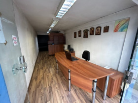 ОФИС, 20 m2 - Holmes.bg ОФИС, 20 m2