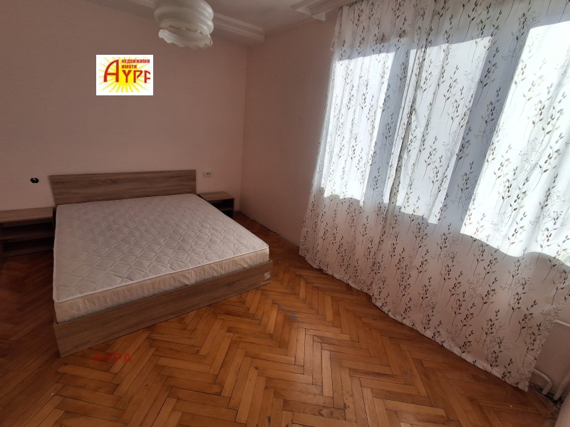 Продава 2-СТАЕН, град Враца, Център • 99000 € • 29679711 1 — Holmes.bg Продава 2-СТАЕН, град Враца, Център • 99000 € • 29679711 1