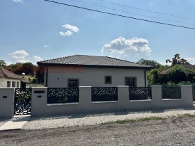 Продава Къща, гр. Лом