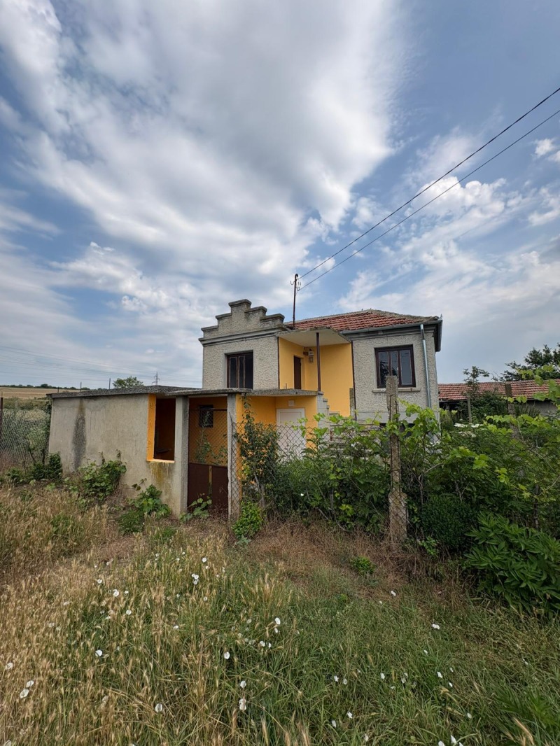 Продава КЪЩА, област Варна, с. Тръстиково • 54500 € • 39459604 1 — Holmes.bg Продава КЪЩА, област Варна, с. Тръстиково • 54500 € • 39459604 1