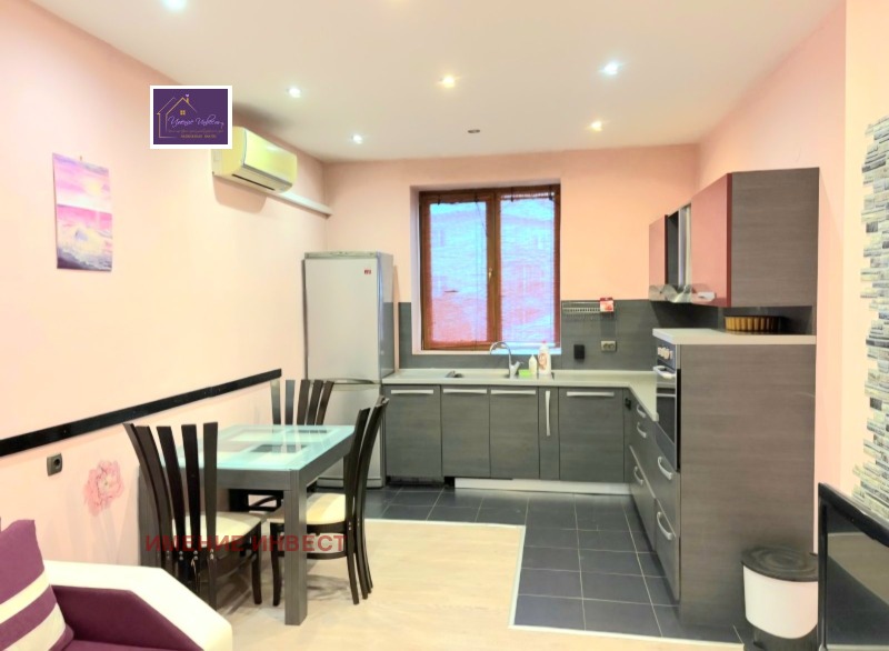 Продава 2-СТАЕН, град Русе, Център • 154500 € / 302175.73 лв. • 73153676 1 — Holmes.bg Продава 2-СТАЕН, град Русе, Център • 154500 € / 302175.73 лв. • 73153676 1
